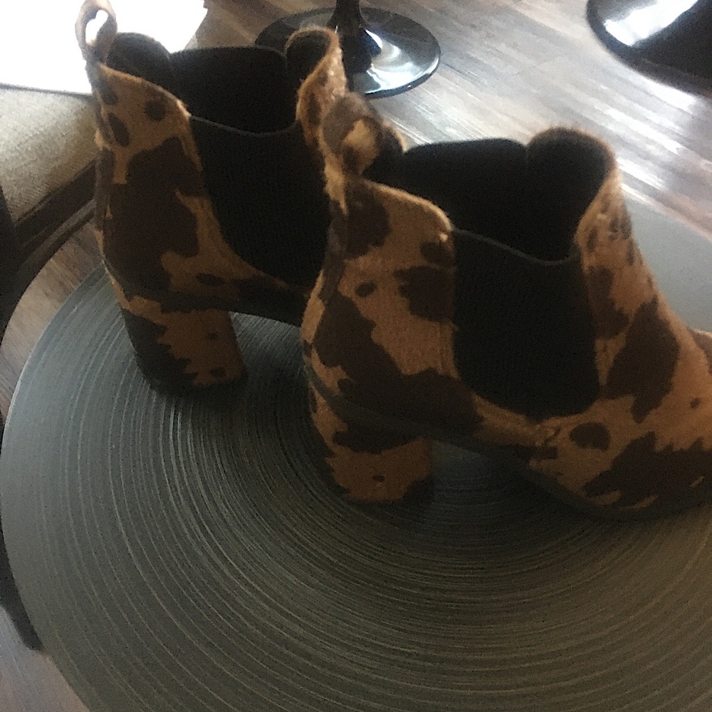 Muk Luks Animal Print fine haired boots,